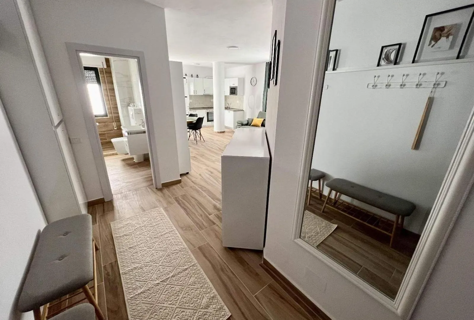 Los Locos Beach Apartment Durrës