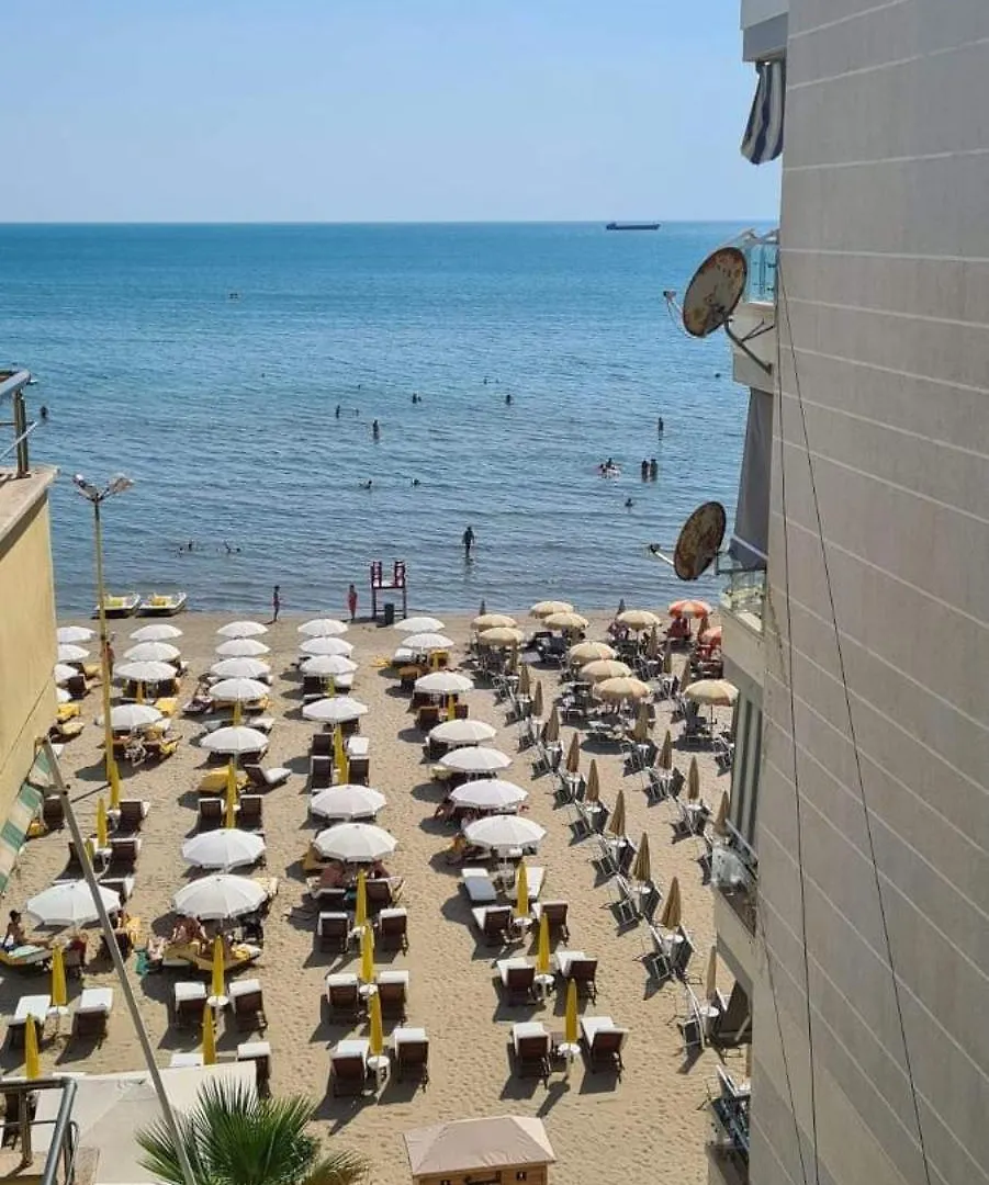 Los Locos Beach Apartment Durrës Albanien